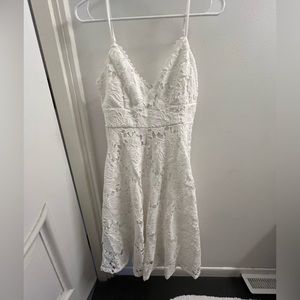 Lulus Nora Lee White Sleeveless Lace Midi Dress With Pockets, size small